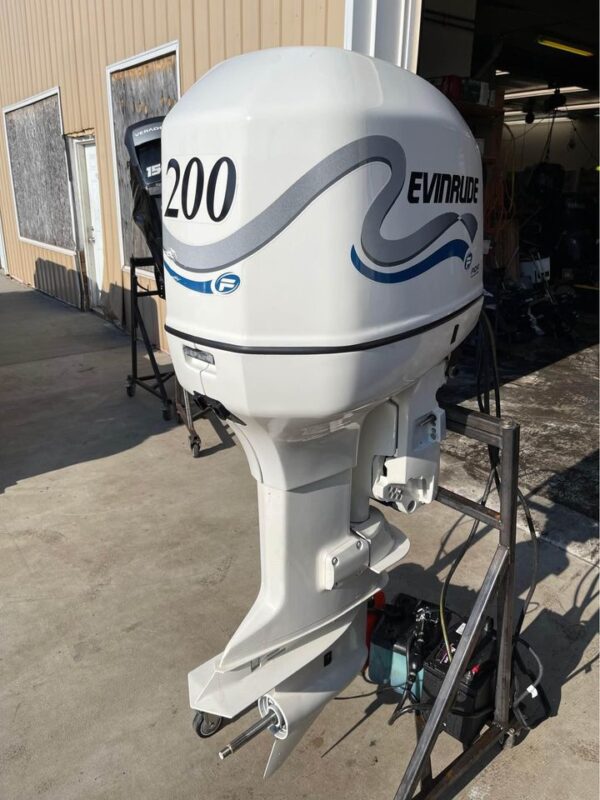 2011 Evinrude 200 HP 4