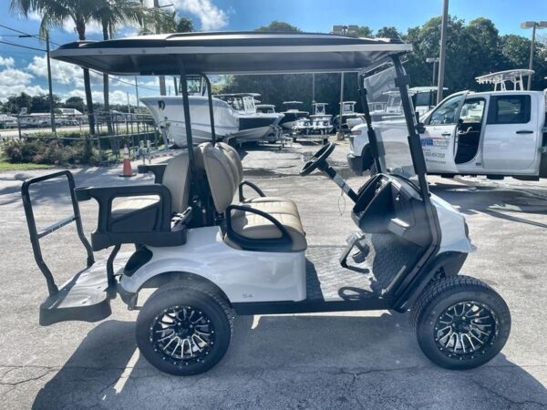 2023 EZGO Express S4 Gas - Image 2
