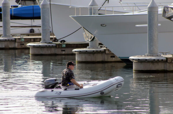 Achilles HBAL Series Inflatable Boat - Image 3
