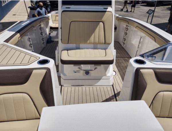 2021 Yamaha Marine 255 FSH - Image 3