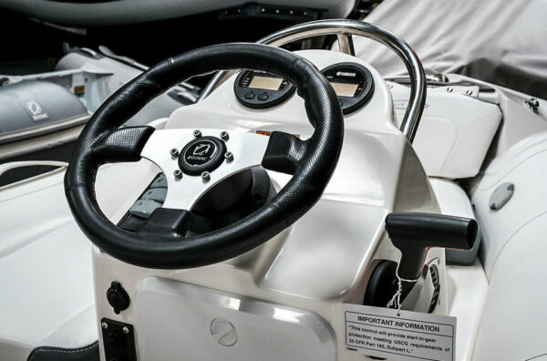 2022 Zodiac Yachtline 440 NEO - Image 3